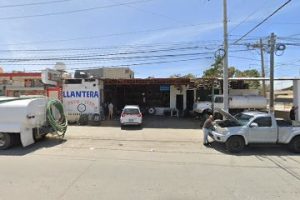 Llantera Pepo y Tito en Cabo San Lucas