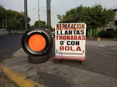 Llantera Refineria en Azcapotzalco