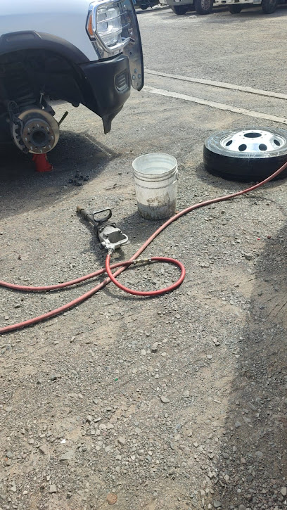 Llantera Móvil 24Horas Morales en Tlaquepaque