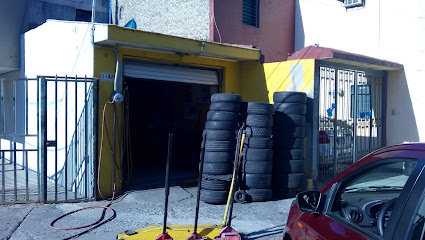 Llantera Vazquez (C. Sierra Madre) en Guadalajara