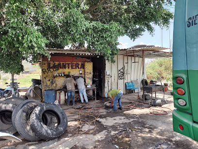 Llantera a San Miguel en Tlajomulco