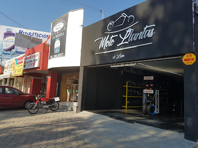 Moto Llantas de León en León