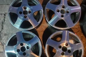 Rines Deportivos Sandi (Venta y Reparación de Rines) en Nezahualcóyotl