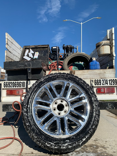 Llantera Móvil Chamaco's en Mazatlán