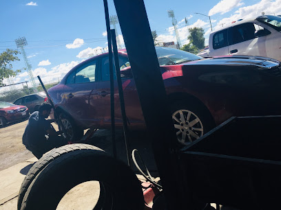 Llantera Cholugos en Hermosillo
