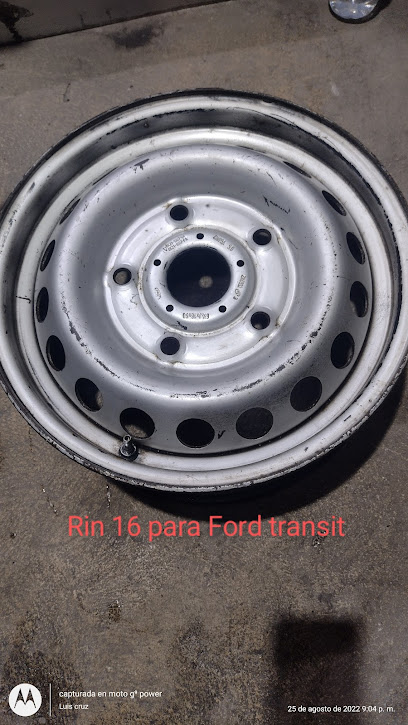 Llantera Cruz en Mérida