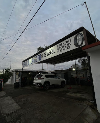Servicio Llantero 14 de Abril (Llantera) en Hermosillo