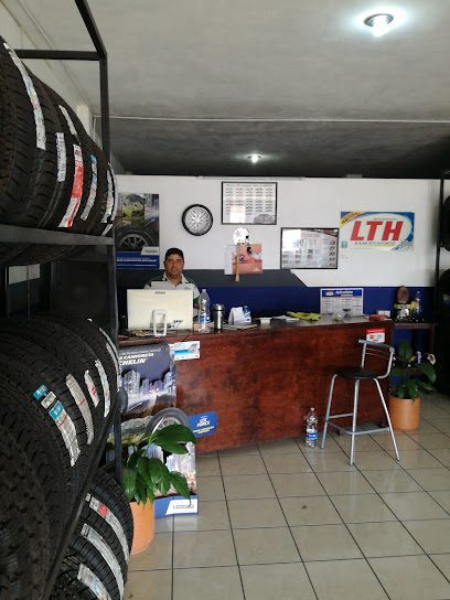 Maxi Bodega de Llantas La Cantera en Tepic