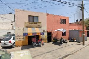 Vulcanizadora Aguilar (C. Los Arbolitos) en San Luis Potosí