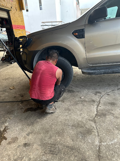 Vulcanizadora El Pavo en Playa del Carmen