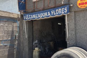 Vulcanizadora Flores (Av. Anillo Perif. Ote.) en Soledad de Graciano Sánchez