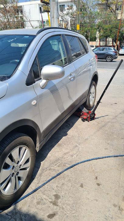 Vulcanizadora de León (Av. José Alvarado) en Monterrey