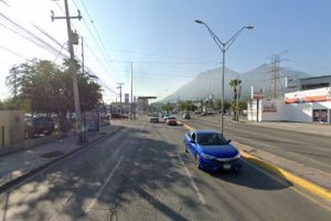 Karan Rines y Llantas en Guadalupe